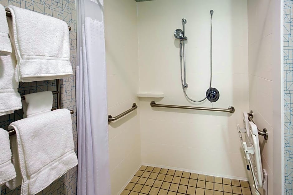 Holiday Inn Express & Suites Pahrump By IHG