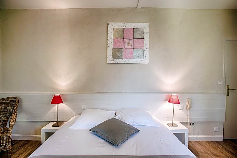 Logis Hôtel Restaurant L'Ile de Sées