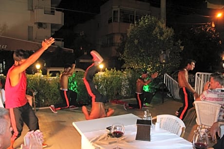 Blue Palace Hotel & Family