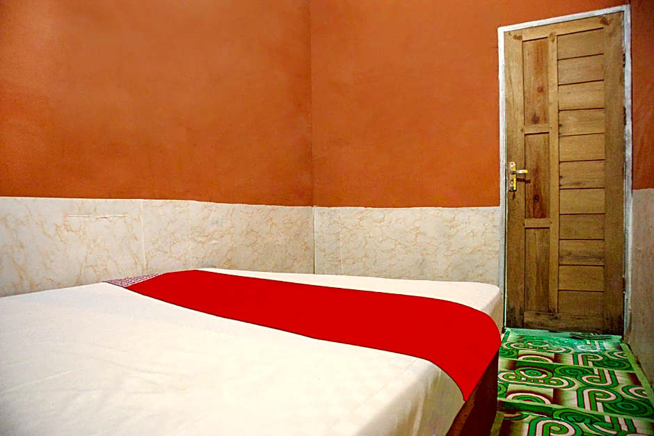 OYO 91051 Penginapan Pondok Ratu 354