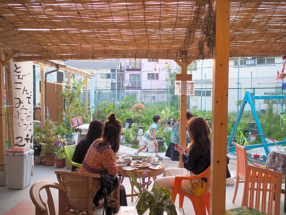 Kamagasaki University of the Arts Cafe Garden Guest House aka KAMAGEI