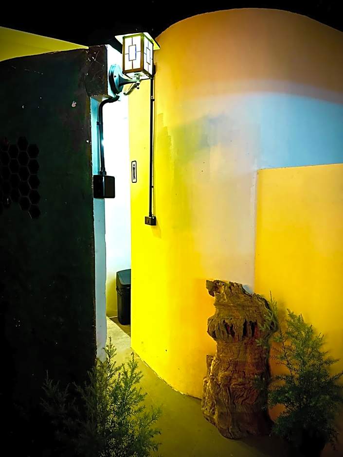 MBAR HOSTEL HAAD RIN