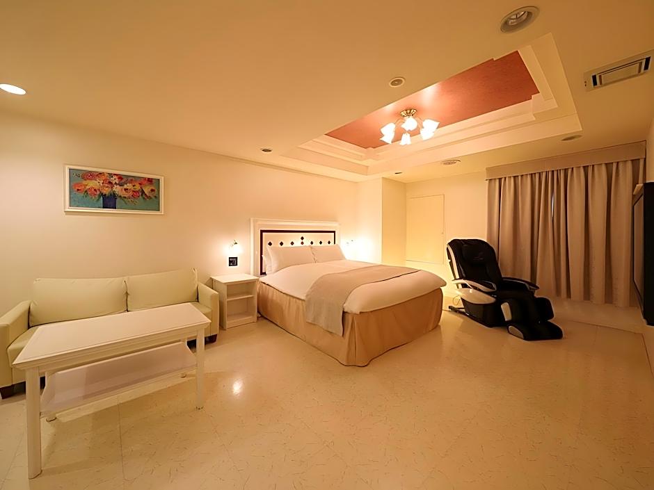Hotel Fine Garden Suzuka - Free Parking