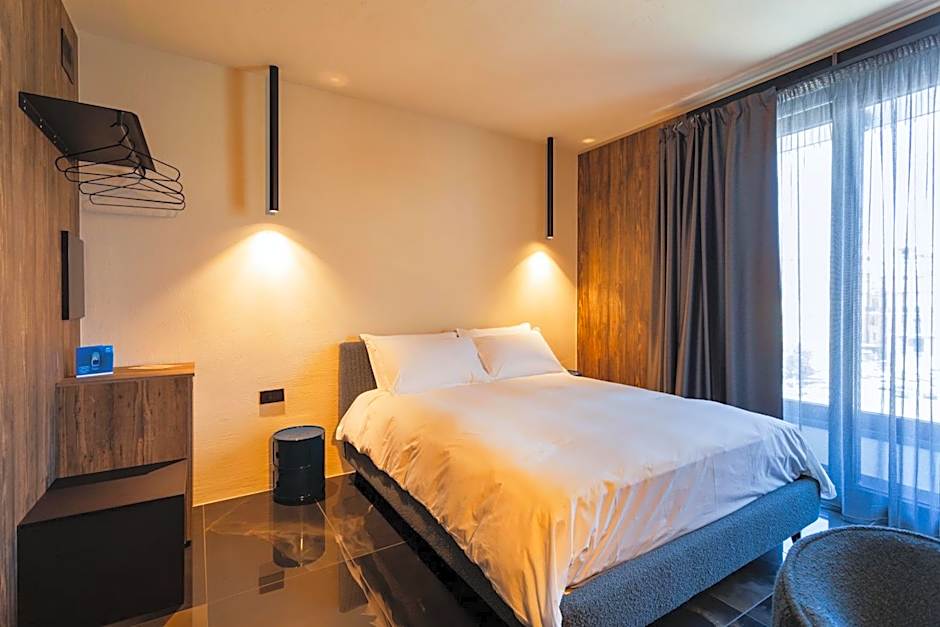 Etrus - Boutique Room & Rooftop