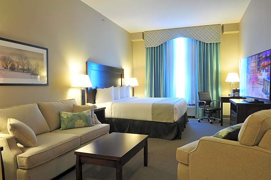 Ramada by Wyndham Emerald Park/Regina East