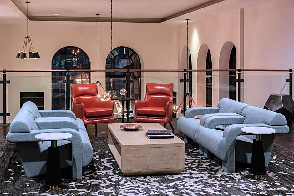 Renaissance by Marriott Allentown Hotel