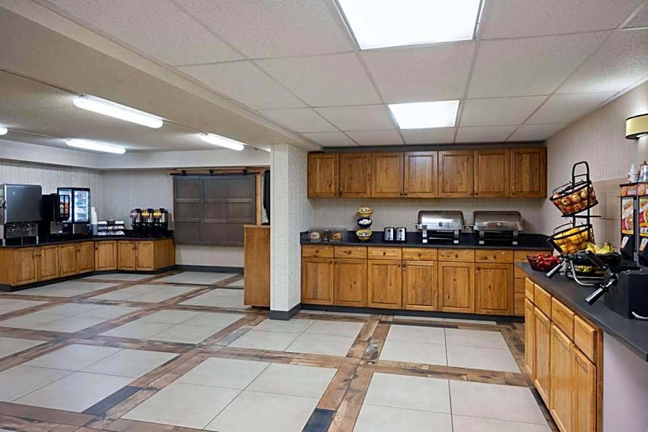 Days Inn & Suites by Wyndham Bozeman