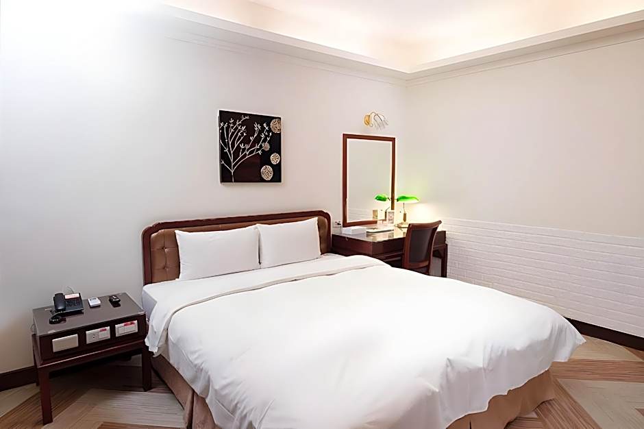 Peach Hotel