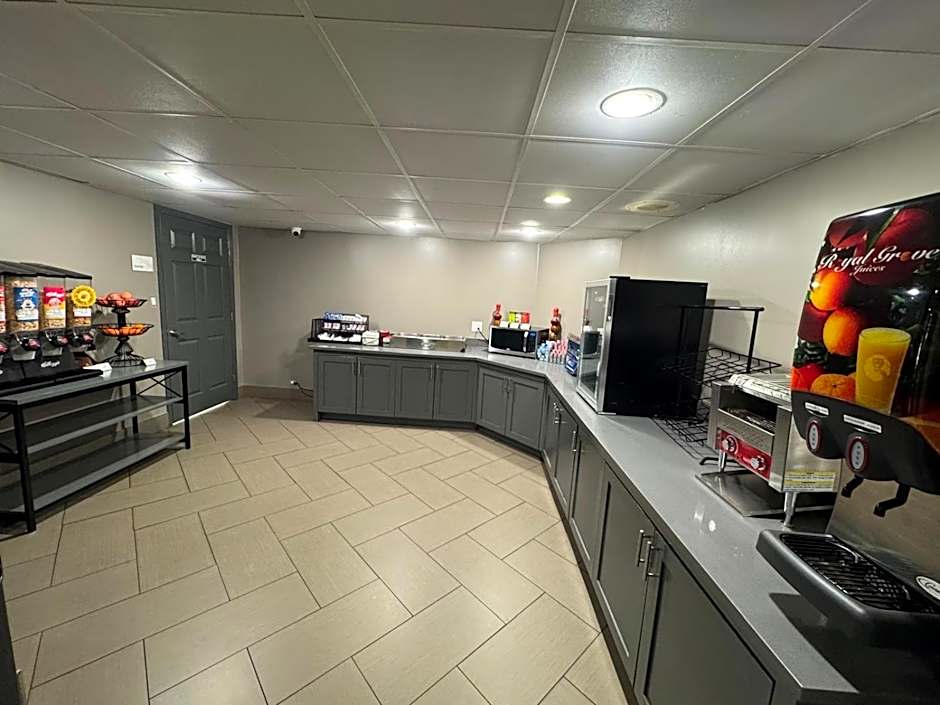 Ramada by Wyndham Tuscaloosa