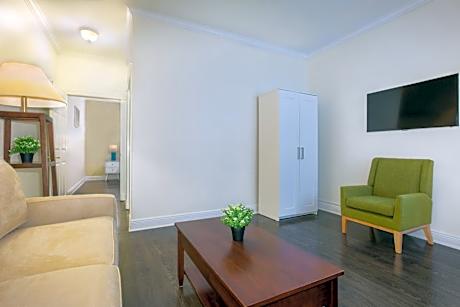 King Suite - Disability Access