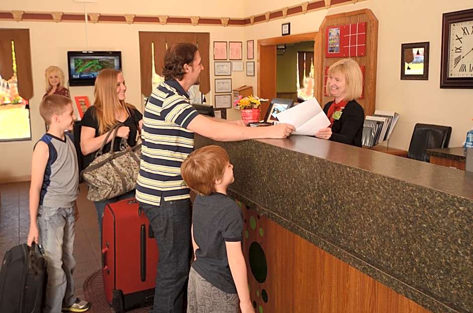 Days Inn By Wyndham Pigeon Forge South