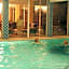 Hotel Daisy Budget