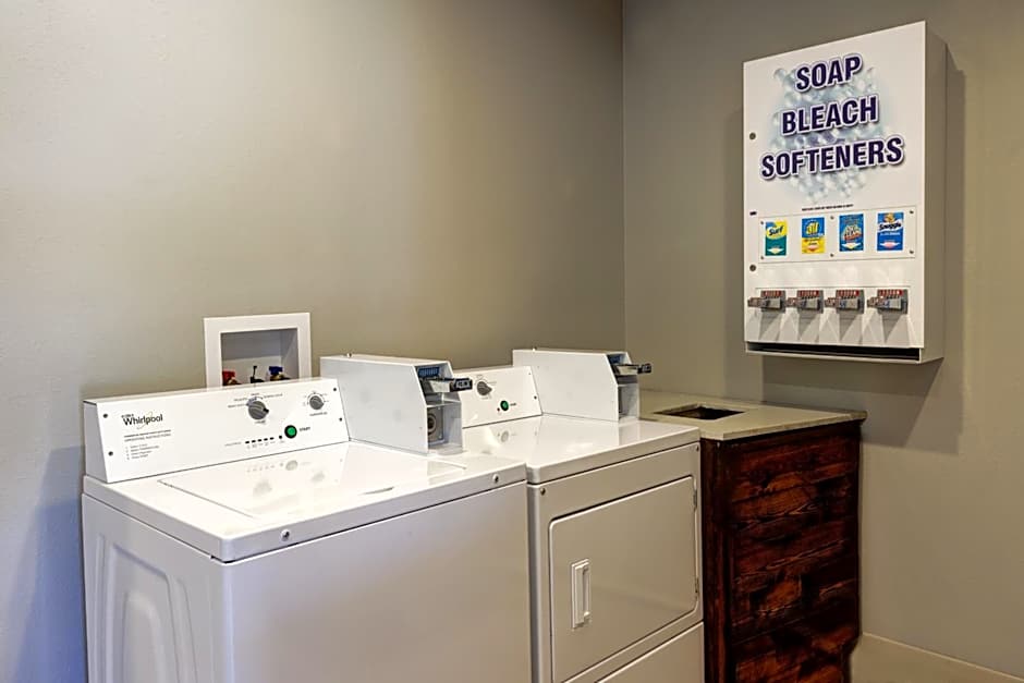 Holiday Inn Express & Suites Shelbyville Indianapolis by IHG