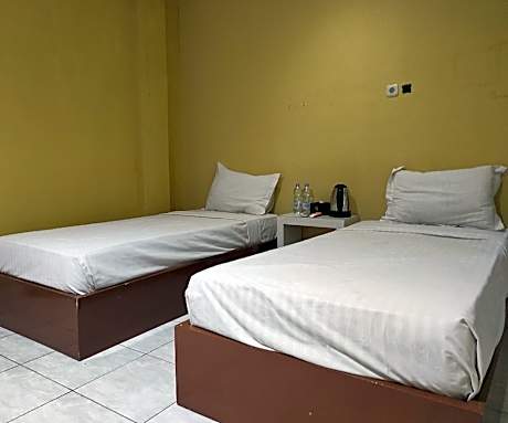 Indonesia Standard Twin