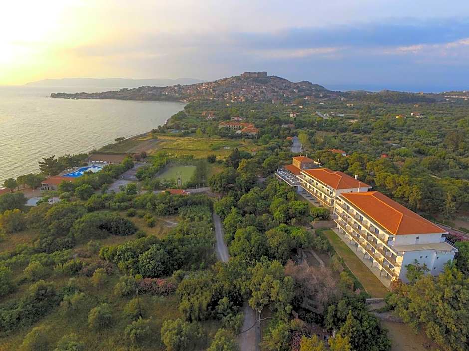 Delfinia Hotel & Bungalows