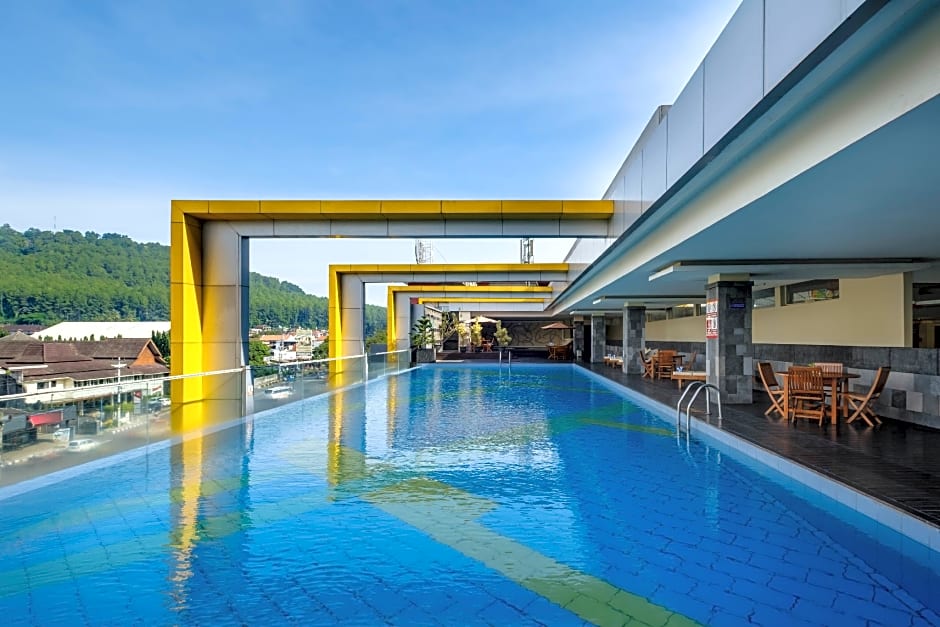 Grand Artos Hotel & Convention