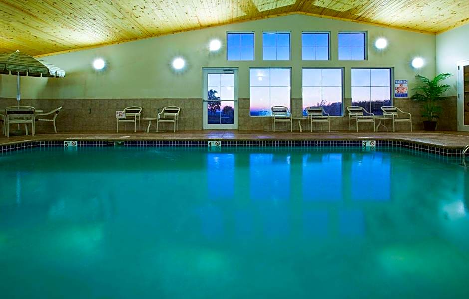 AmericInn by Wyndham Osage