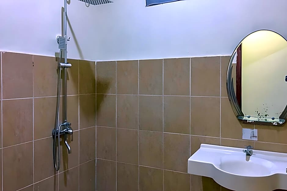 SMESA Edotel Syariah Surabaya Mitra RedDoorz