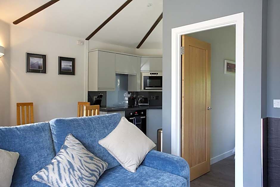 LOCH TAY HIGHLAND LODGES and GLAMPING PARK