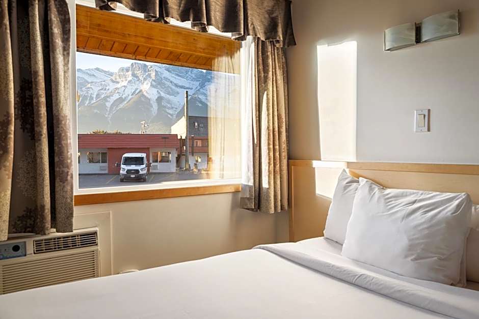 Rocky Mountain Ski Lodge