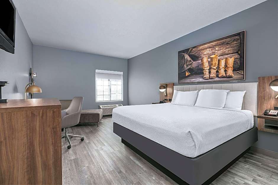Photo 1 of 2 of 1 King Bed