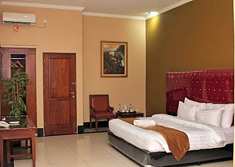 Superior Double King