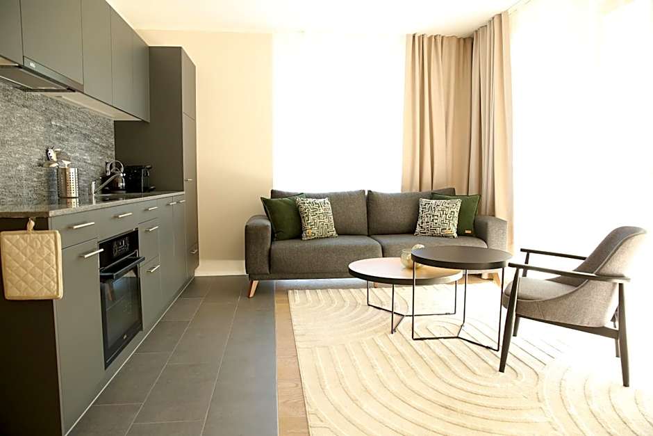 Lamira - Serviced Apartments