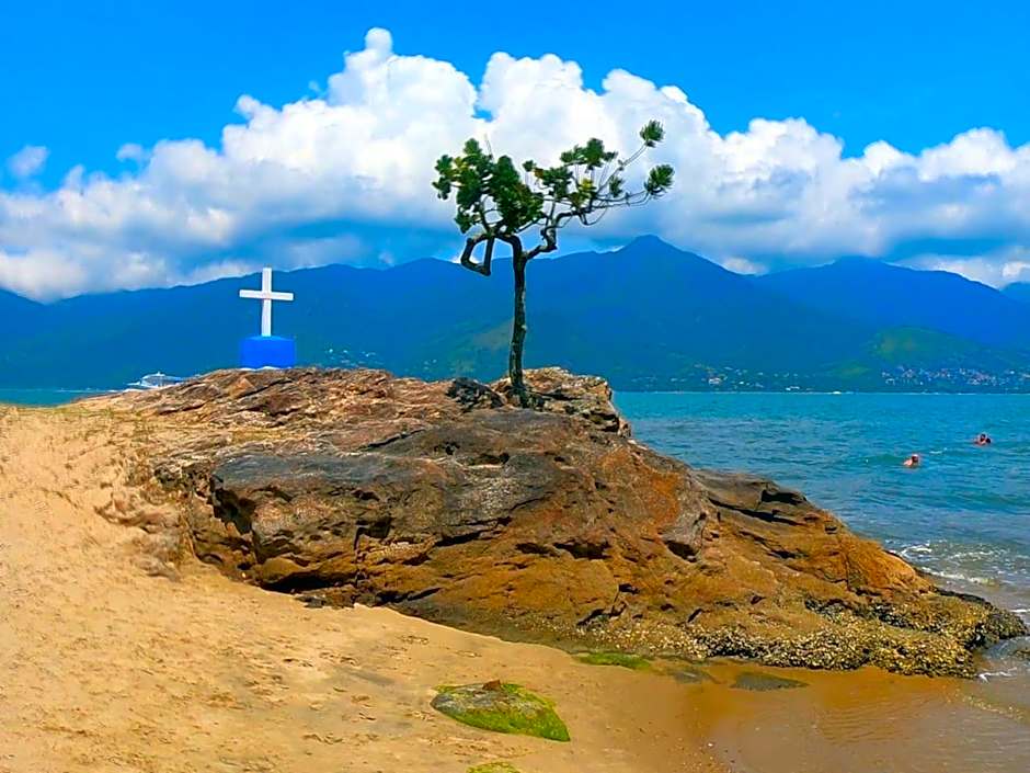 Pousada e SPA Shiva São Sebastião 200mts da praia