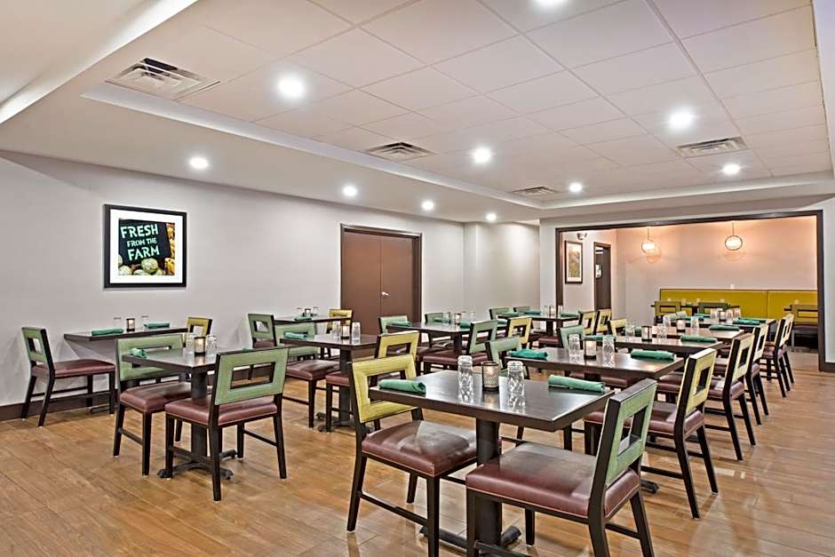 Holiday Inn Harrisburg East By IHG