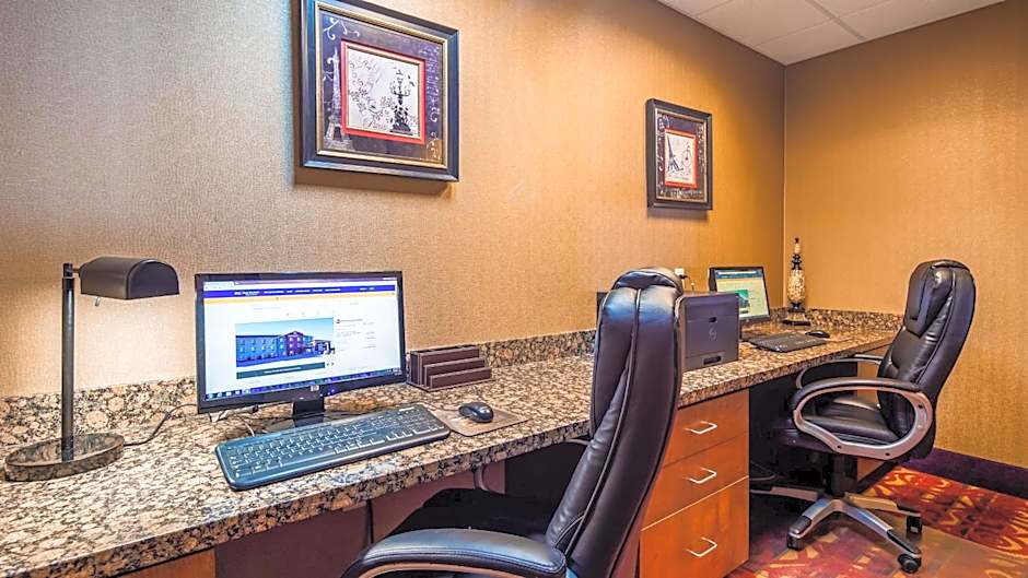 Best Western Plus Carousel Inn & Suites Burlington