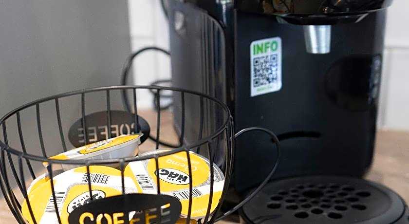 Hollicarrs - Lilypad Lodge