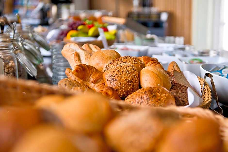 Atrium Hotel Amadeus