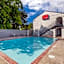Econo Lodge Inn & Suites Near Lackland AFB