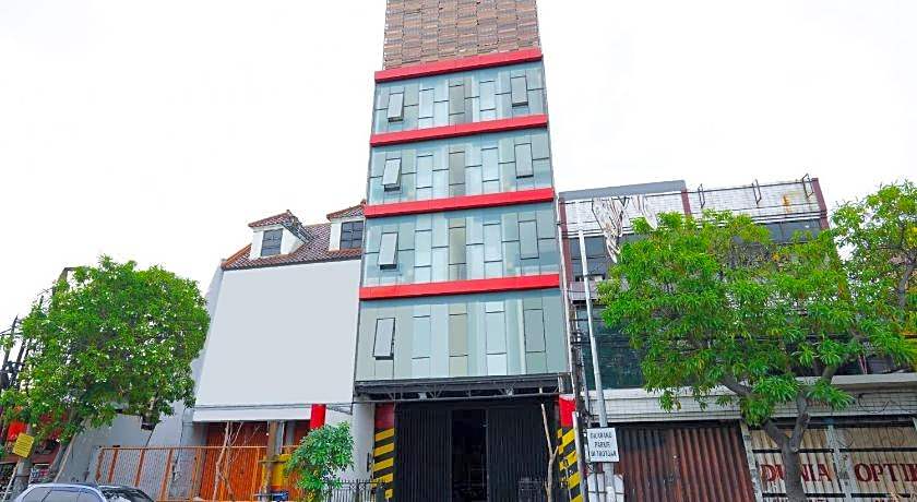 OYO Flagship 3688 Pot Art