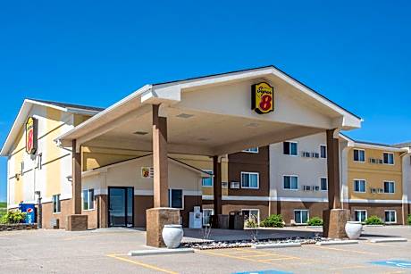 Super 8 by Wyndham Gillette