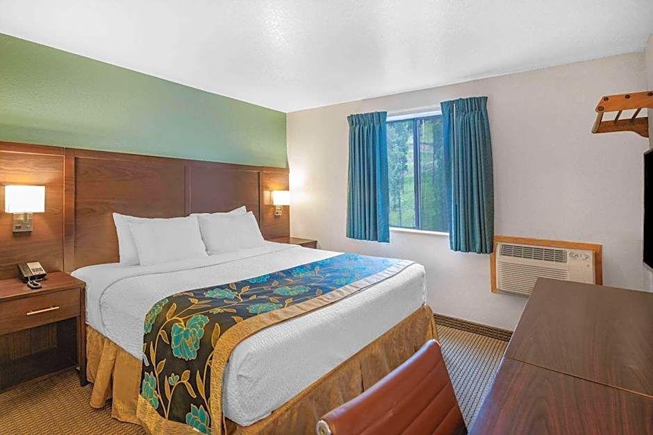 Baymont by Wyndham Keystone Near Mt. Rushmore