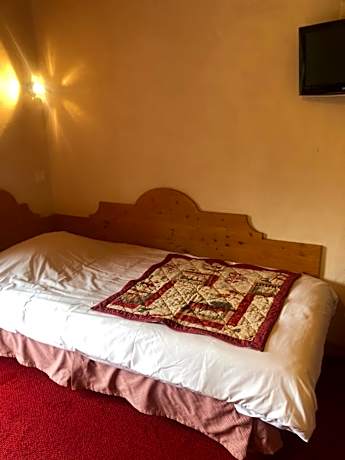 Triple Room with Mountain View