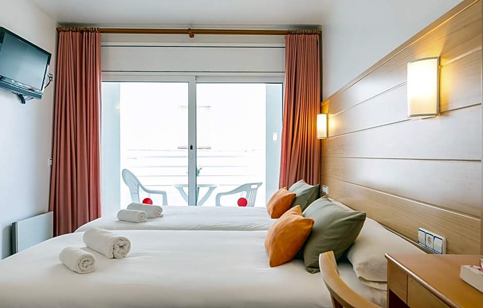 Hotel & Diving Les Illes