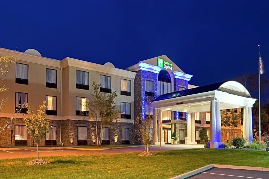 Holiday Inn Express Hotel & Suites Chester By IHG