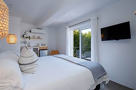 Luxury King Room with Balcony