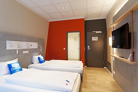 Superior Twin Room - Non-Smoking