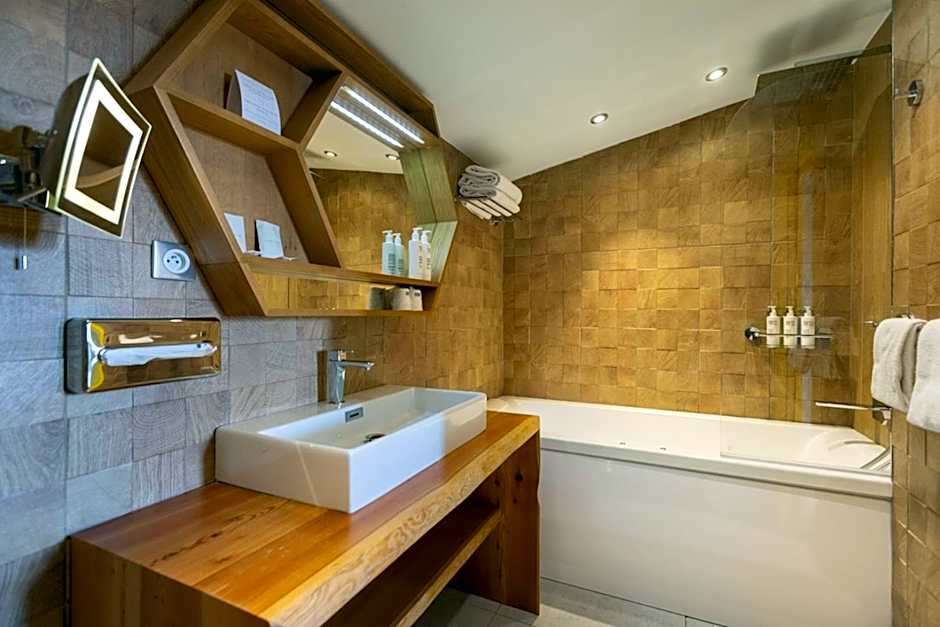 Royal Ours Blanc Boutique Hotel & Spa