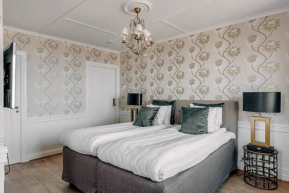 Foto 1 von 4 von Superior 1 Double Bed or 2 Beds, Lake View