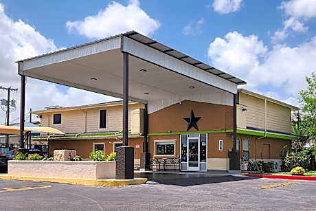 Rodeway Inn San Antonio Lackland AFB - SeaWorld
