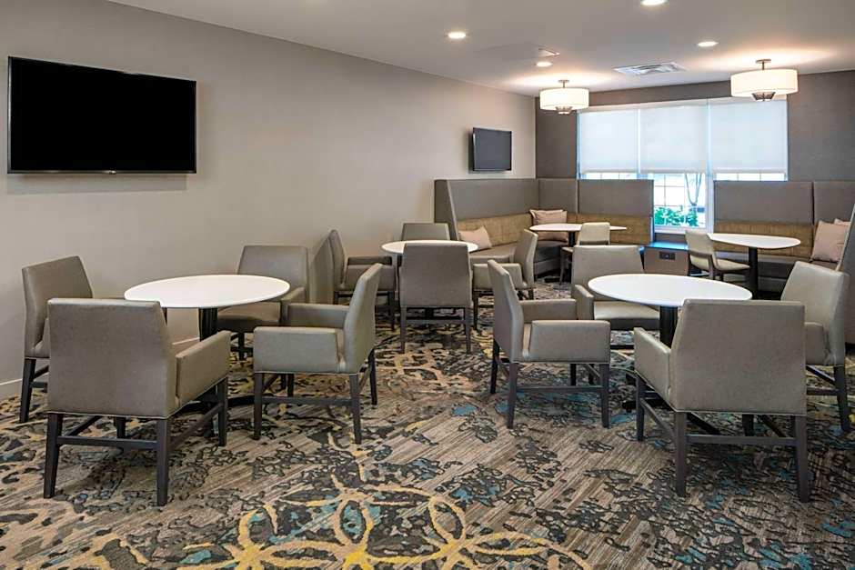 Sonesta ES Suites Fairfax Fair Lakes