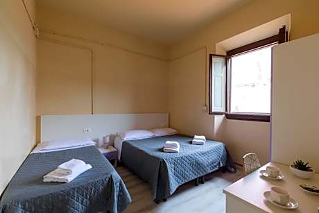 Triple Room with Shared Bathroom
