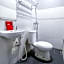 RedDoorz near Terminal Batu Ampar