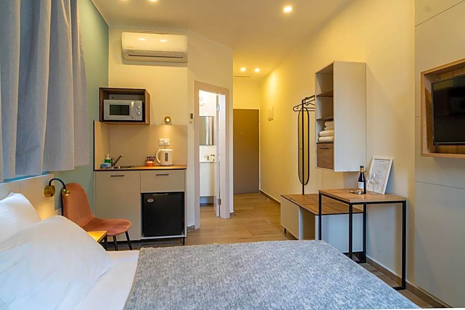 Shlomtzi Hotel