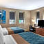 Econo Lodge Inn & Suites Downtown