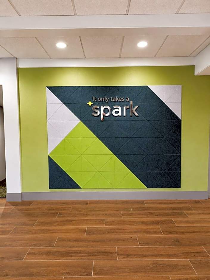 Spark By Hilton Lake George Outlets